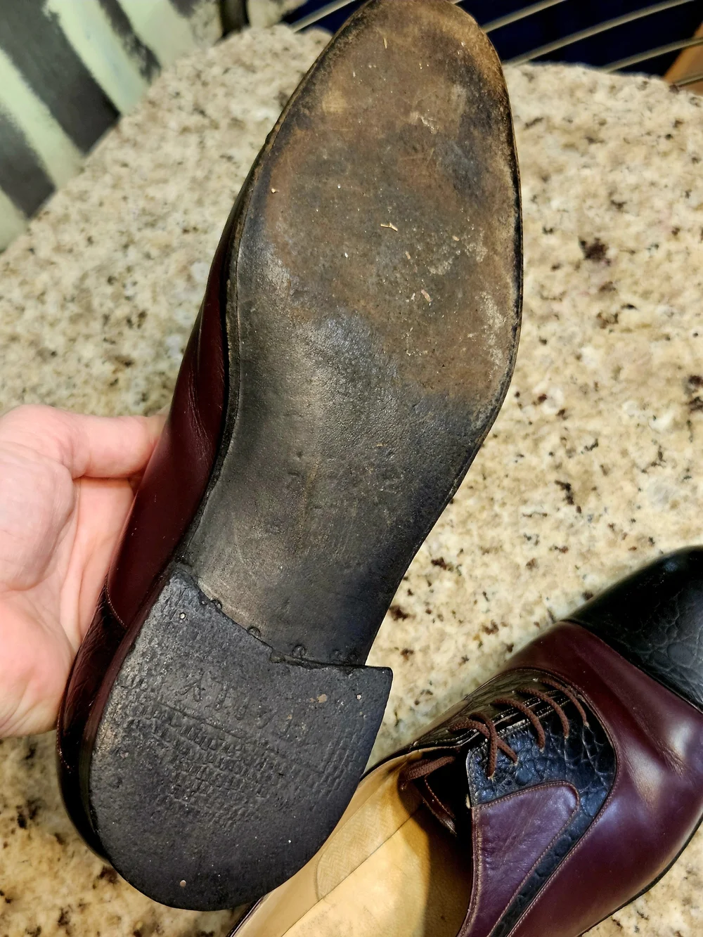 Vintage Midcentury Handcrafted Men's Burgundy and Black Leather Oxfords 11